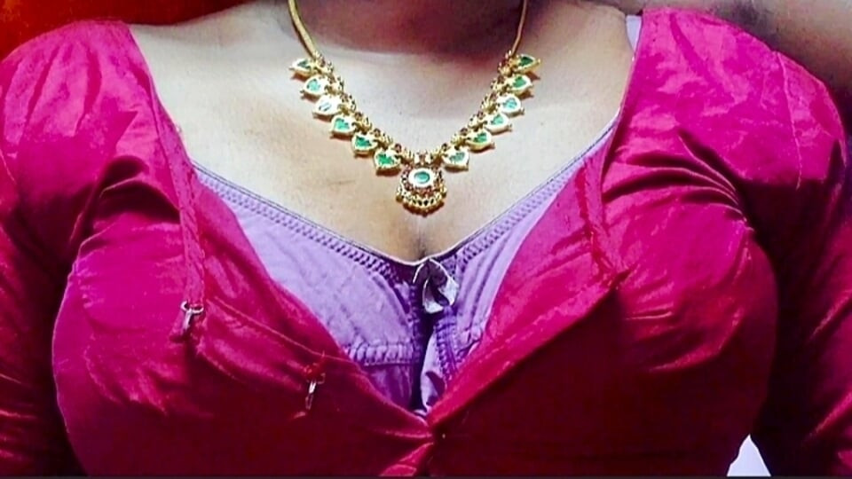 Horny Aunty Seduced Her Boyfriend With Her Boobs
