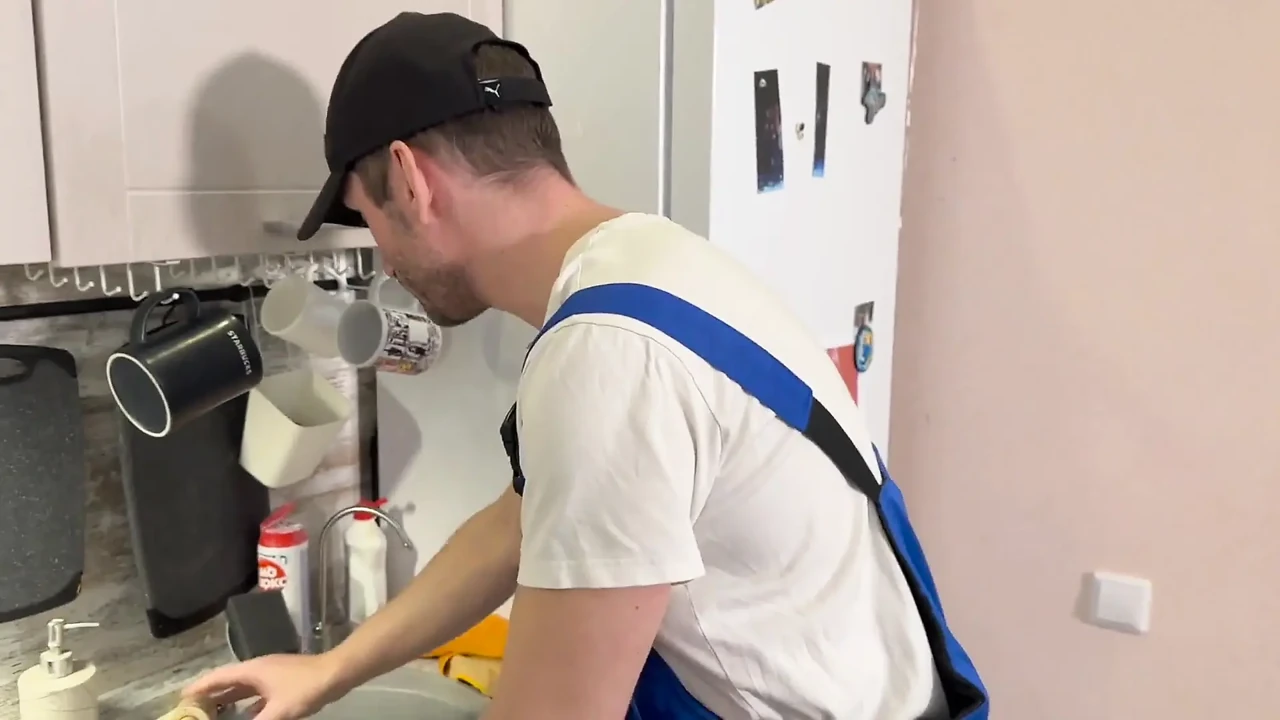 #456 Plumber with a Big Dick Juicy Fucked Thick Guy in Tight Asshole Cumshot