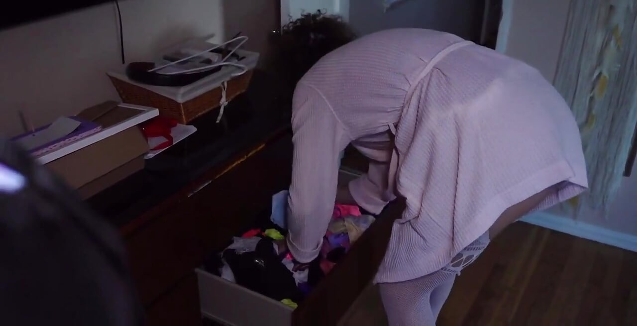 Madrastra dividida de personalidad te castiga! Soy la infame madrastra dividida