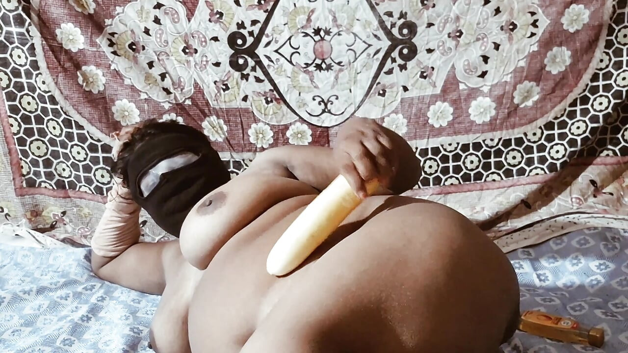 Desi woman housewife full nude village woman housewife Sex Desi Bhabhi hot bhabhi Big nipples and village desi bhabhi hot indian Big big pus