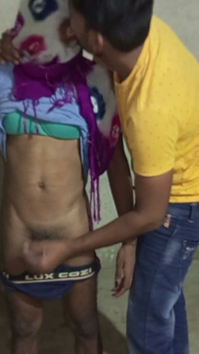 Indian Teen Shemale -In the morning, shemale and her boyfriend were in a very mood and they both got their ass fucked in a room | Clip 1