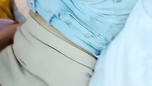 Istri lusi yang nggak puas berpikir untuk selingkuh dari suaminya