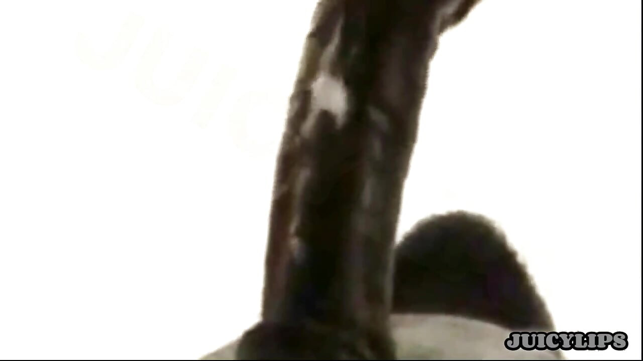 JUICY LIPS-slurped his dick so good making him NUT!!! In 5mins