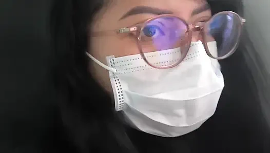 Murid nakal ini lagi asik mainin mainan seks anal untuk murid nakal ini