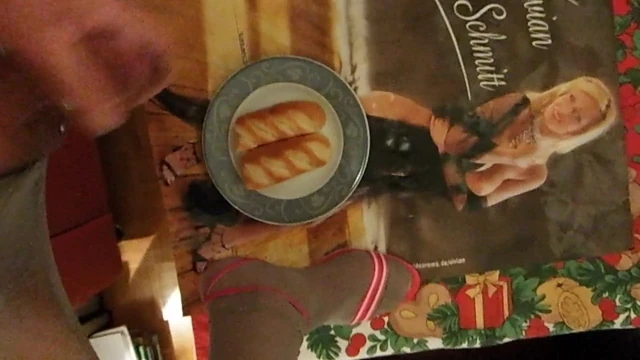 Cum on food,  jerking my semen over food