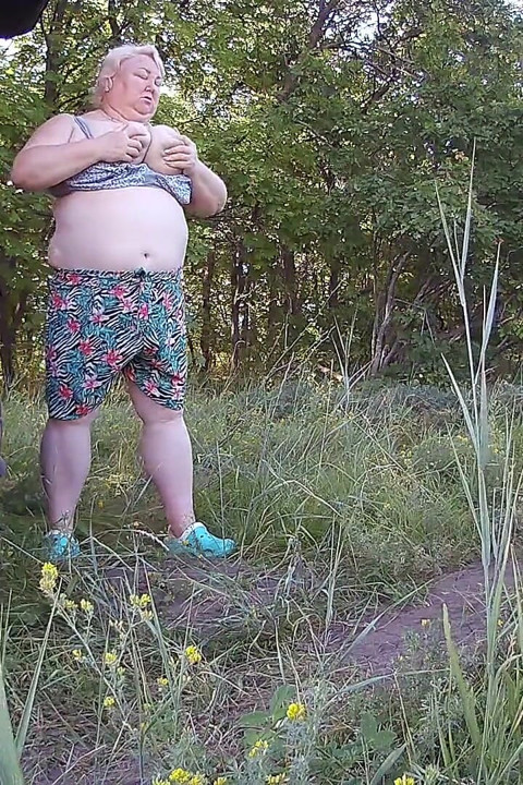 Stepmom Masturbates Her Pussy Outdoors