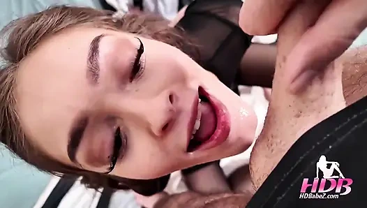 213 Teeny Nympho Sniffs Cum