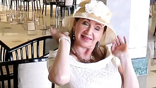Am I Woman of Your Dream?