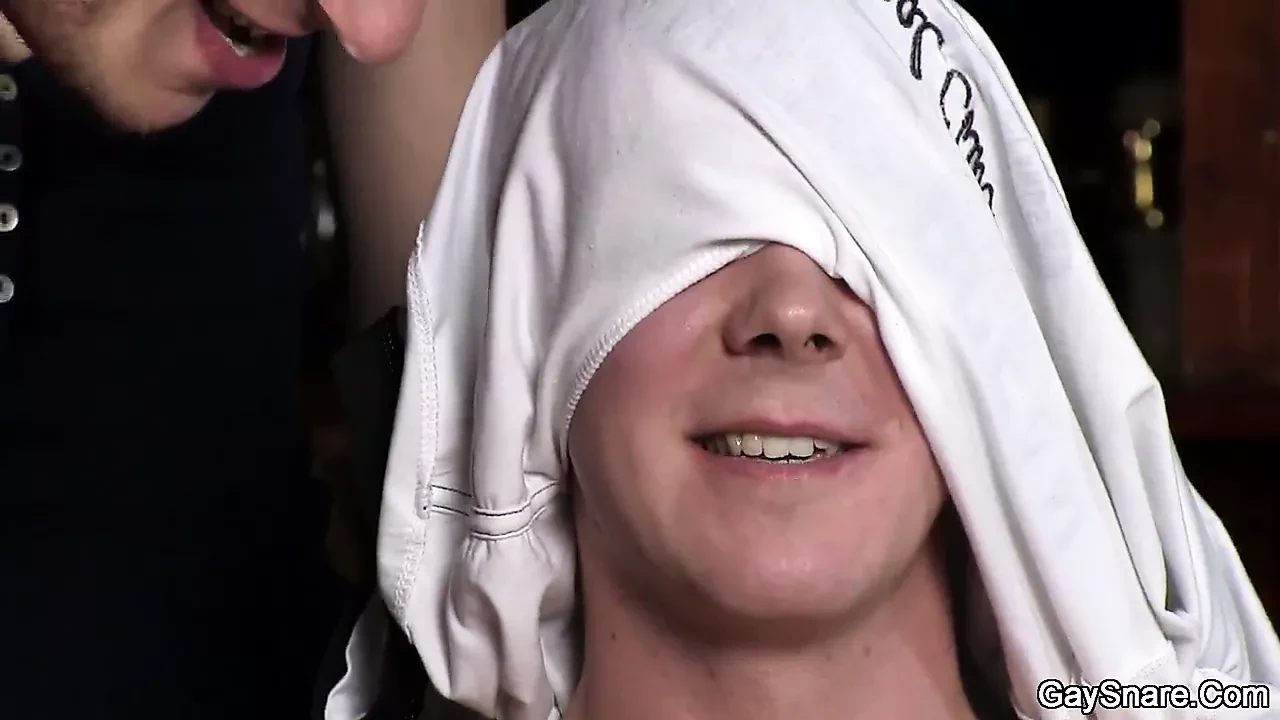 Gay seks eerste ervaring in de bar