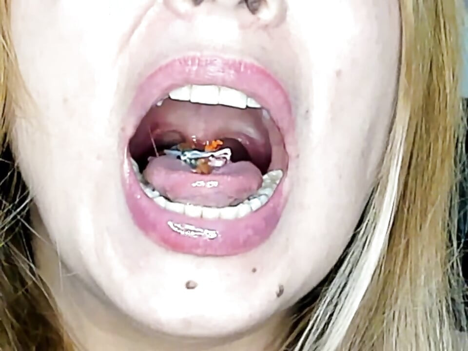 Endoskopia!! Giantess połknęła 25 członków jednocześnie