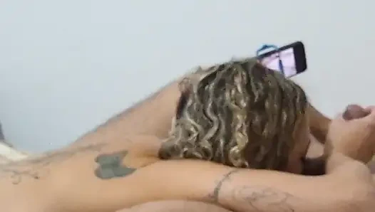 Amateur couple with her giving a blowjob until her mouth is full of cum.