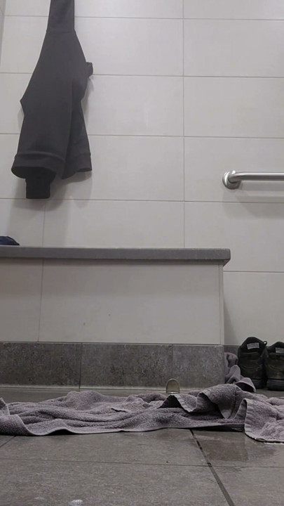 Getting dressed for a cold day | Clip 2