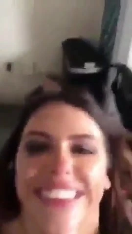 Возбужденная Harlet