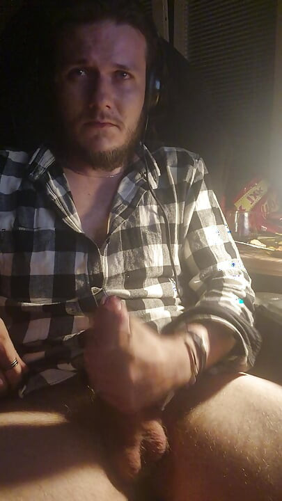 Další nahá masturbace