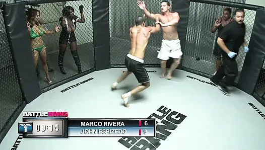 Cewek ebony menikmati kontol pria menyenangkan di cincin