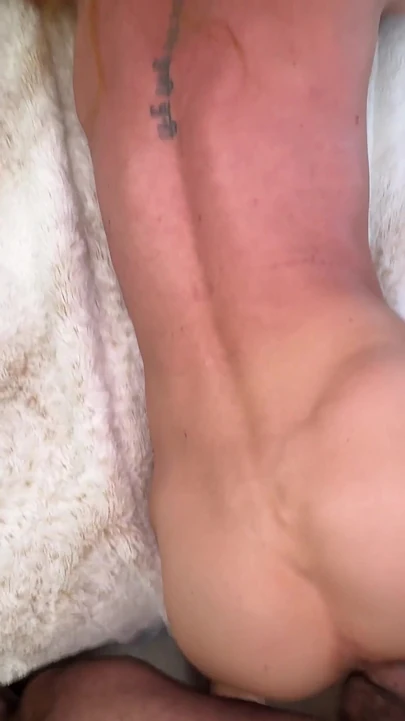 Petite Girlfriend Wont Stop Cumming