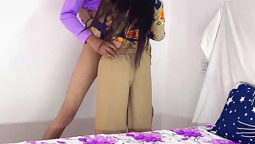 Chachi ko banaya maine ghodi aur ki unki tight gaand ki apne mote lund se chudai