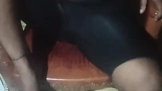 Hintli desi anne ve köylü desi kız