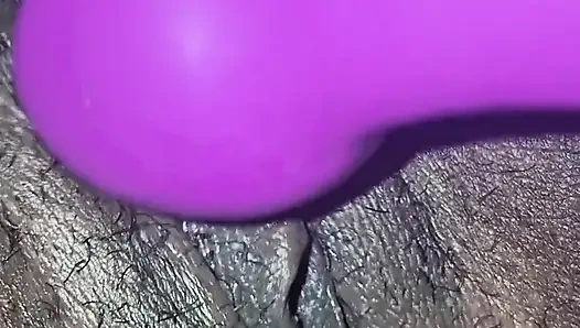 Memekku muncrat di memek aduhaiku!! Bagian 1