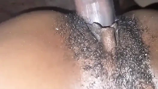 Cewek sange ini memohong kontolku lagi, jadi aku ngentot memek besranya!