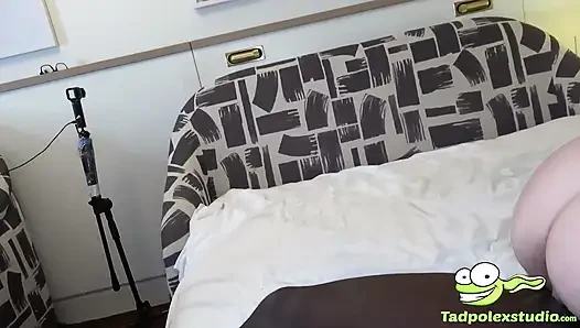 Sinnliche marie fox lutscht einer groben doppelpenetration und einem spieß