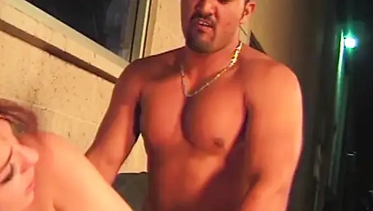 Heiße Taxifahrt: Leidenschaftliche Begegnung