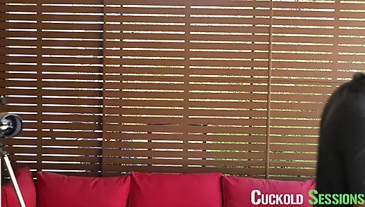 CUCKOLD SESSIONS - Penelope & Natalia Fuck Bull In Front Of Cuck