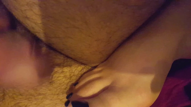 gf’s sexy feet, toes and soles, rubbing my cock on her toes