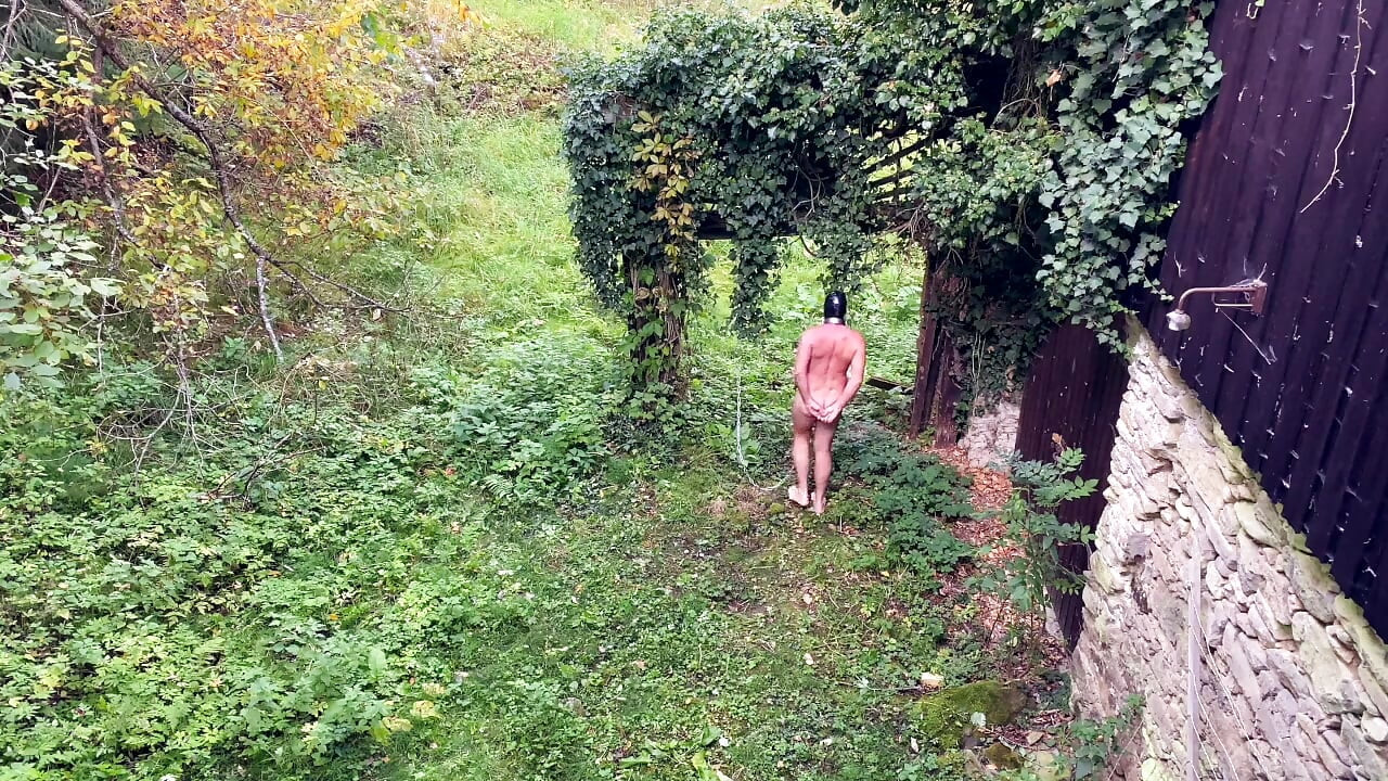 Dominatrix Mistress April - Exercise in the garden