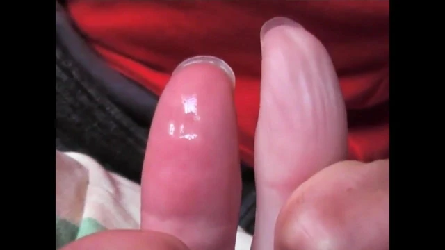 89 - Olivier nails biting fingers sucking fetish (10 2018)