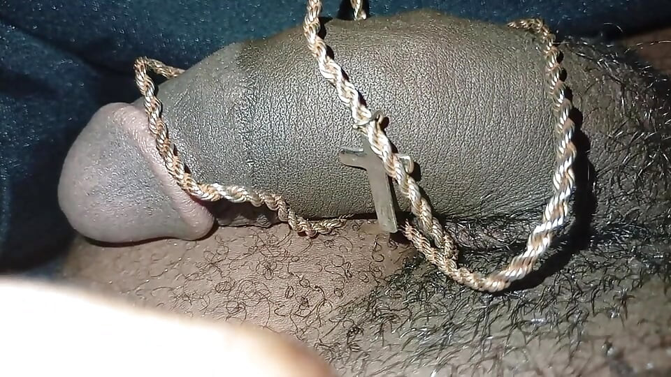 Rantai berkarat pada batang
