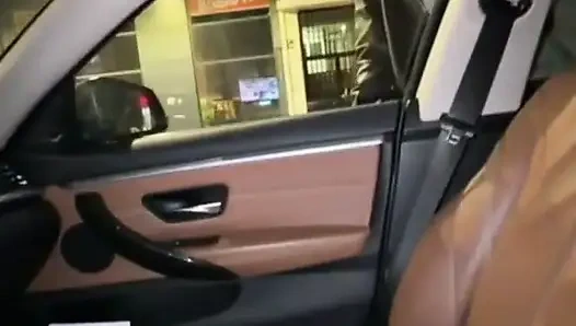 Kuba pemalu, lalu berubah, meniduri saya dan mengisap saya