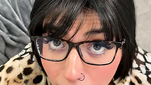 Aaliyah dientot sama juru kameranya