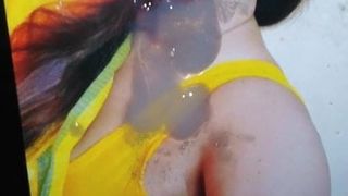 Horny sexy bhabhi cumtribute jizzed in huge cumload