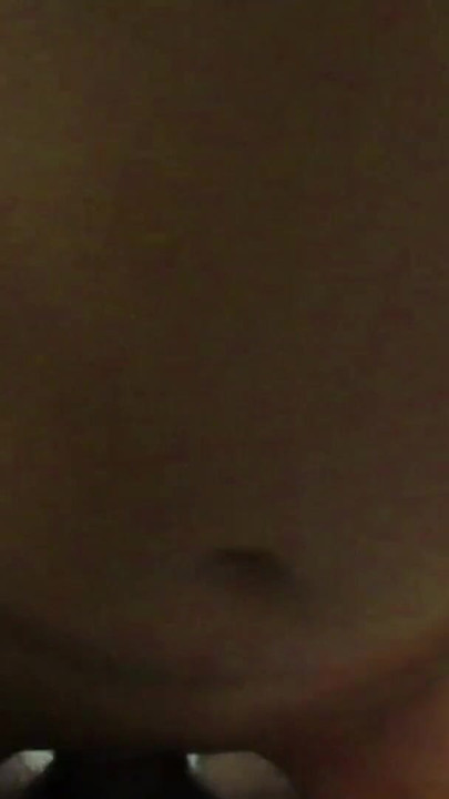 Památný okamžik od "prvního videa 18leté dívky, nevinné školačky"