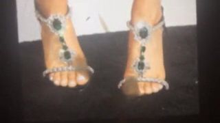 Ariana grande pies homenaje