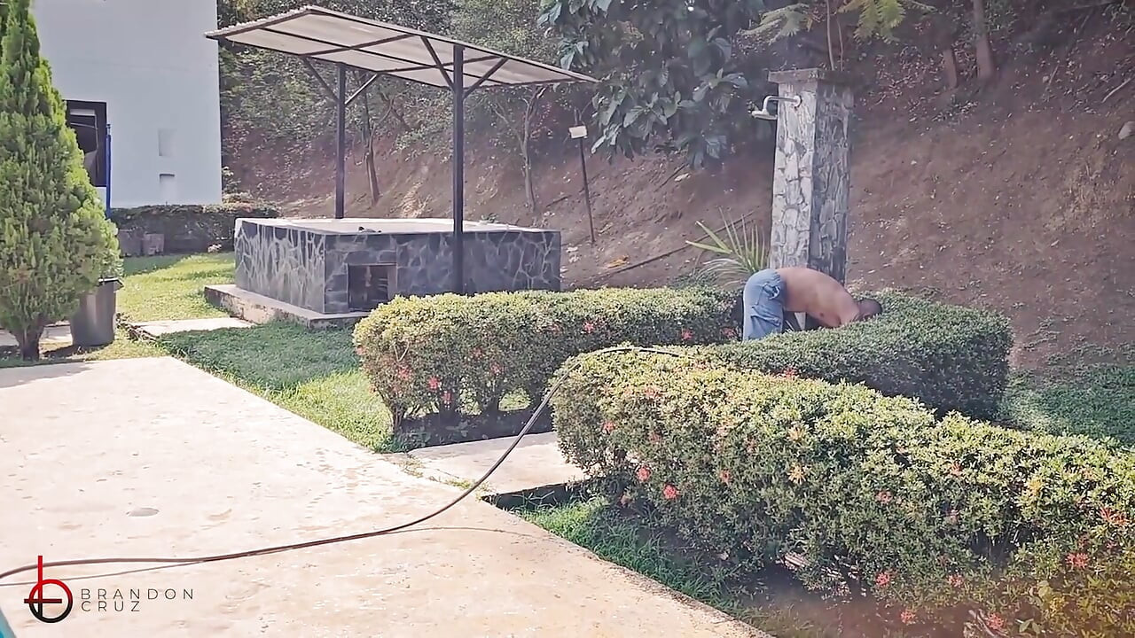 My Busty Boss and Her Big-bootied Friend Swallow My Cock in an Outdoor Threesome