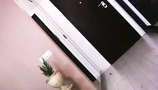Babysitter Vacumming