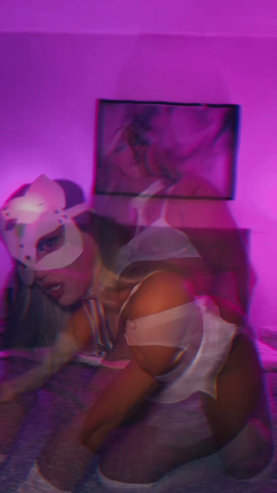 Babamı seviyorum. Oynamak ister misin?