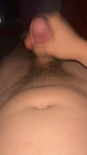 I was so horny last night so I decided to cum all over my body
