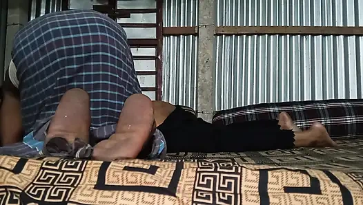 Video seksi bangla adik tiri lagi asik