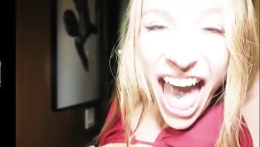 Kinky Threesome with 2 Blonde Busty Cum Swapping Sluts