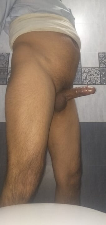 On this Eid my friend wants to suck and lick my dick and balls and booty I'm getting ready