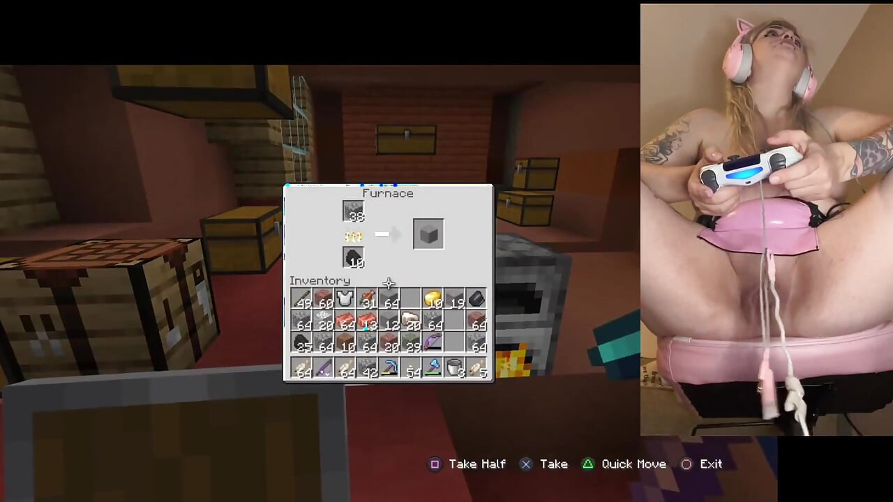 Gamer te degrada con su saliva y meada
