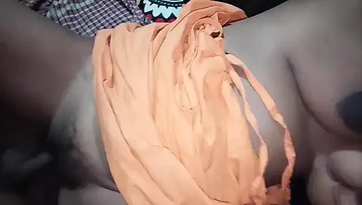 Video Panas dan Seksi Desa. Saya pikir Big Boobs sangat panas.