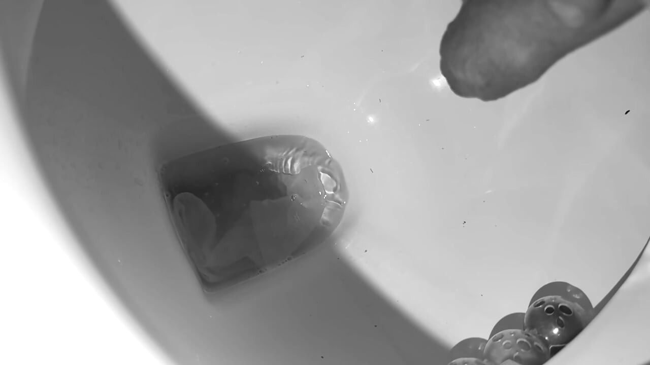 Super slow motion piss