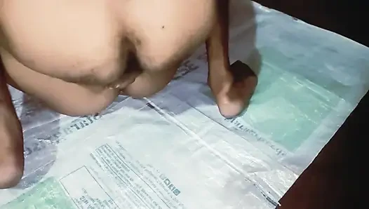 Brother-in-law made a doggy and fucked a sexy sister-in-law. He went to Sula's sister-in-law's room and climbed naked. Tearing her delicate with a desi