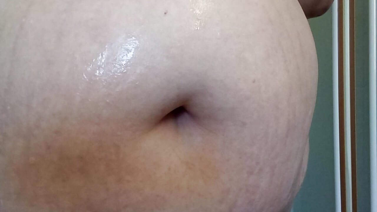 두꺼운 밀프 샤워 - 내 뚱뚱한 배가 젖고, 뚱뚱하고, 좋아해 | BBW 순수한 배 페티쉬