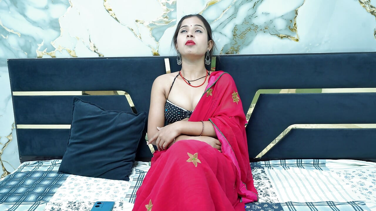 Husband kamane gya bidesh to wife ne baingan ko bna liya apna sathi
