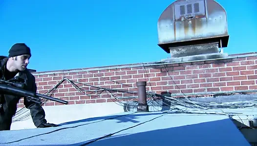 Крошку с большими сиськами трахают в фургоне